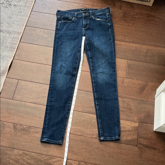 Banana Republic Dark Blue Skinny Jeans. Size 26 - Picture 6 of 6